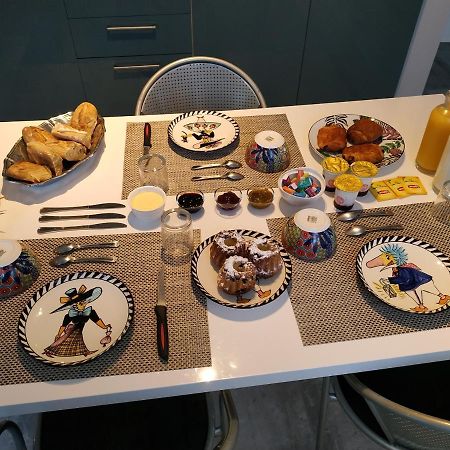 Chez Brigitte Et Gilbert Bed & Breakfast Guebwiller Luaran gambar